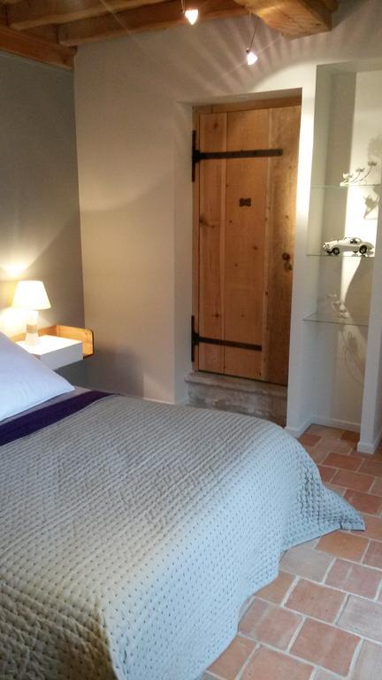 La Ruette Aux Loups Hotel Collonges-au-Mont-d'Or Room photo