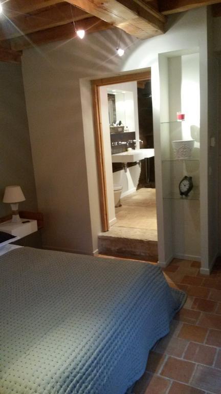 La Ruette Aux Loups Hotel Collonges-au-Mont-d'Or Room photo